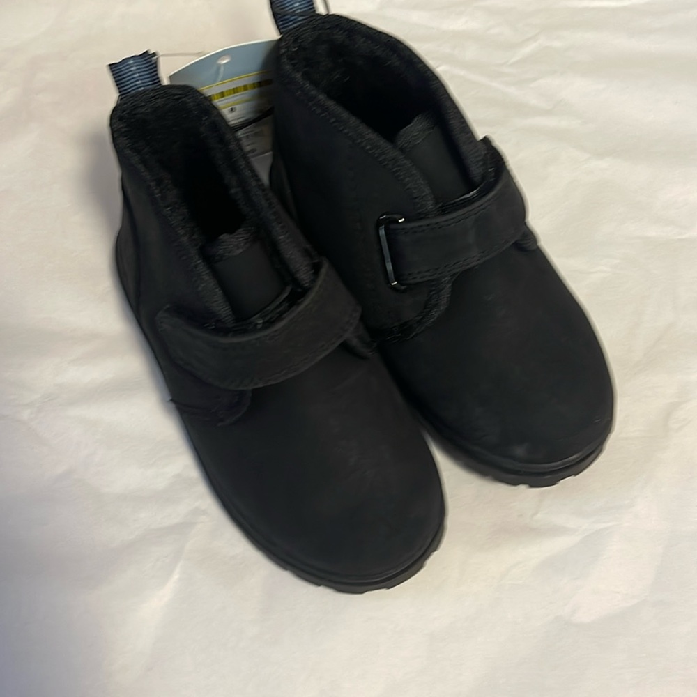 Cat and jack boots fleece lined Velcro strap